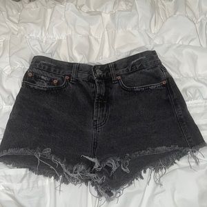 BDG URBAN OUTFITTERS JEAN SHORTS
